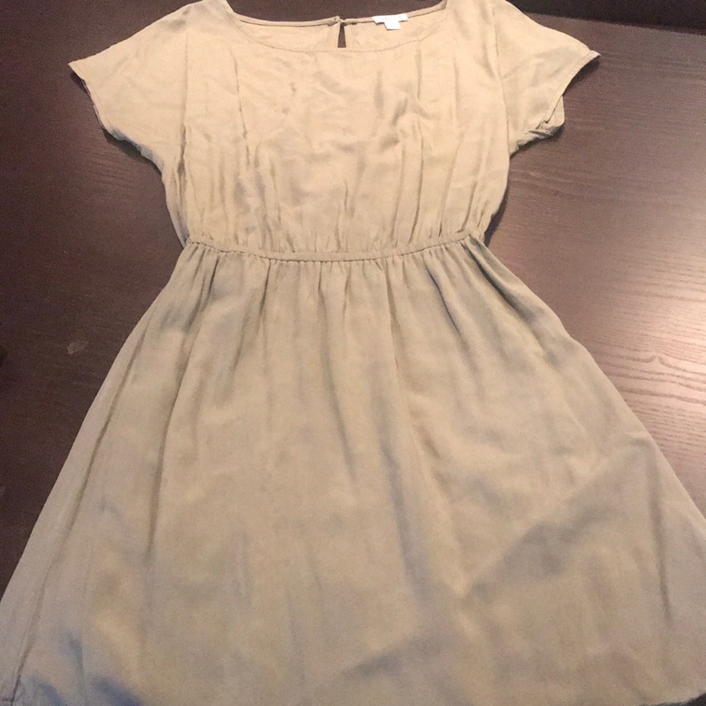 Splendid olive green dress